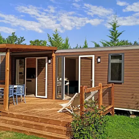 Camping Les Charmes Saint-Andre-d'Allas