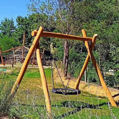 Les Charmes 3* Saint-Andre-d'Allas