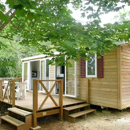 אתר קמפינג Les Charmes 3*