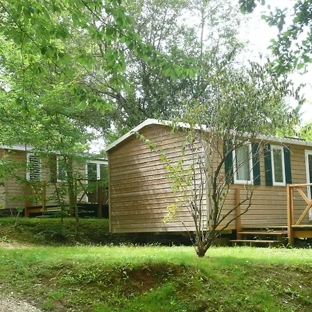 אתר קמפינג Les Charmes Saint-Andre-d'Allas